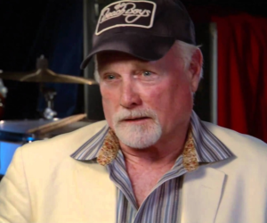 Mike Love Image
