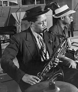 Lester-Young-LIFE-1944 Image